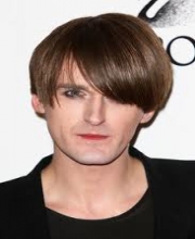 Gareth Pugh Profile images